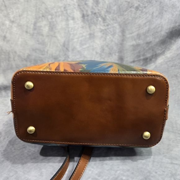 Patricia Nash Irving Leather Bucket Bag - Picture 6 of 8